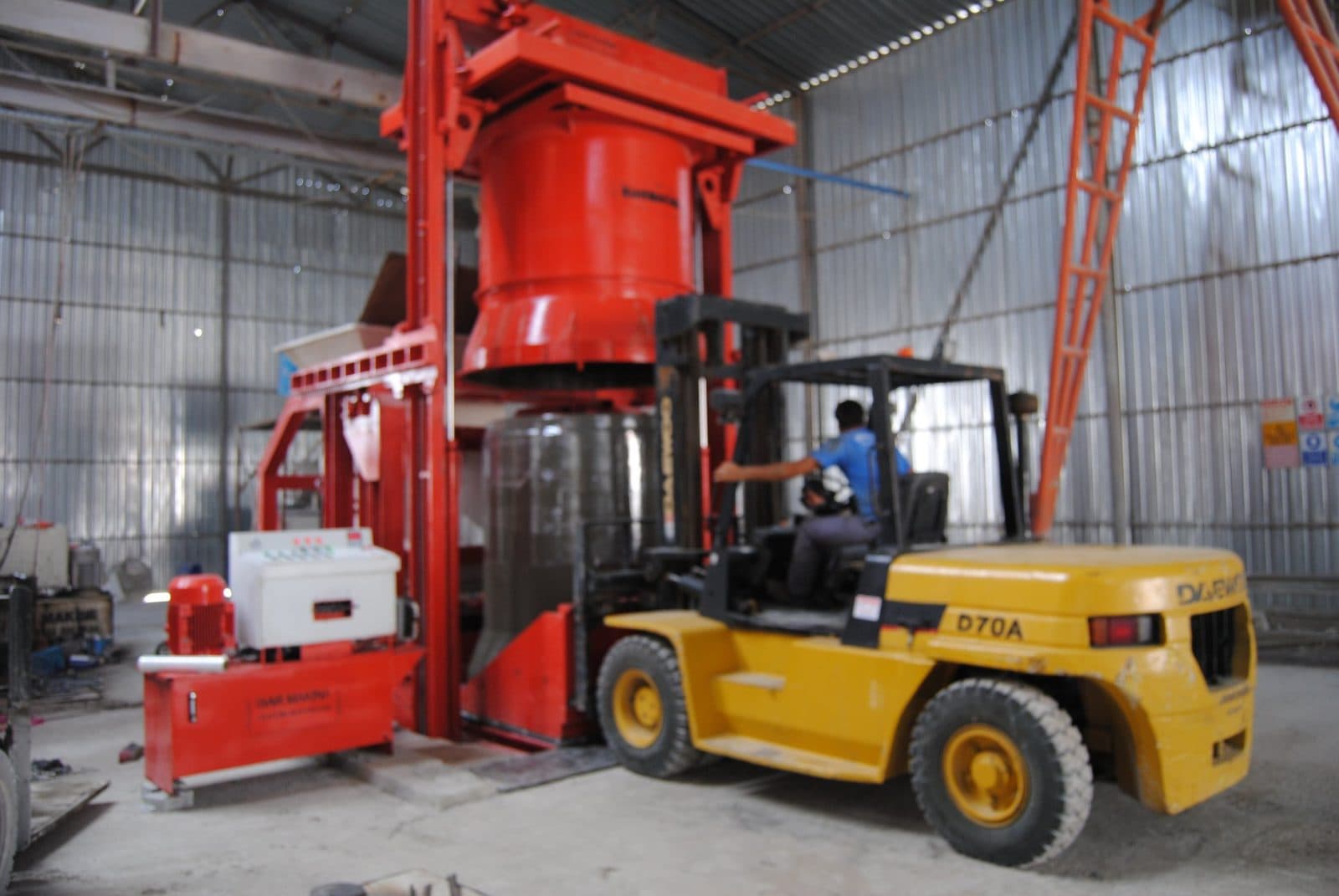 CPM 1400 آلة الأنابيب الخرسانية 300-1400mm – 2