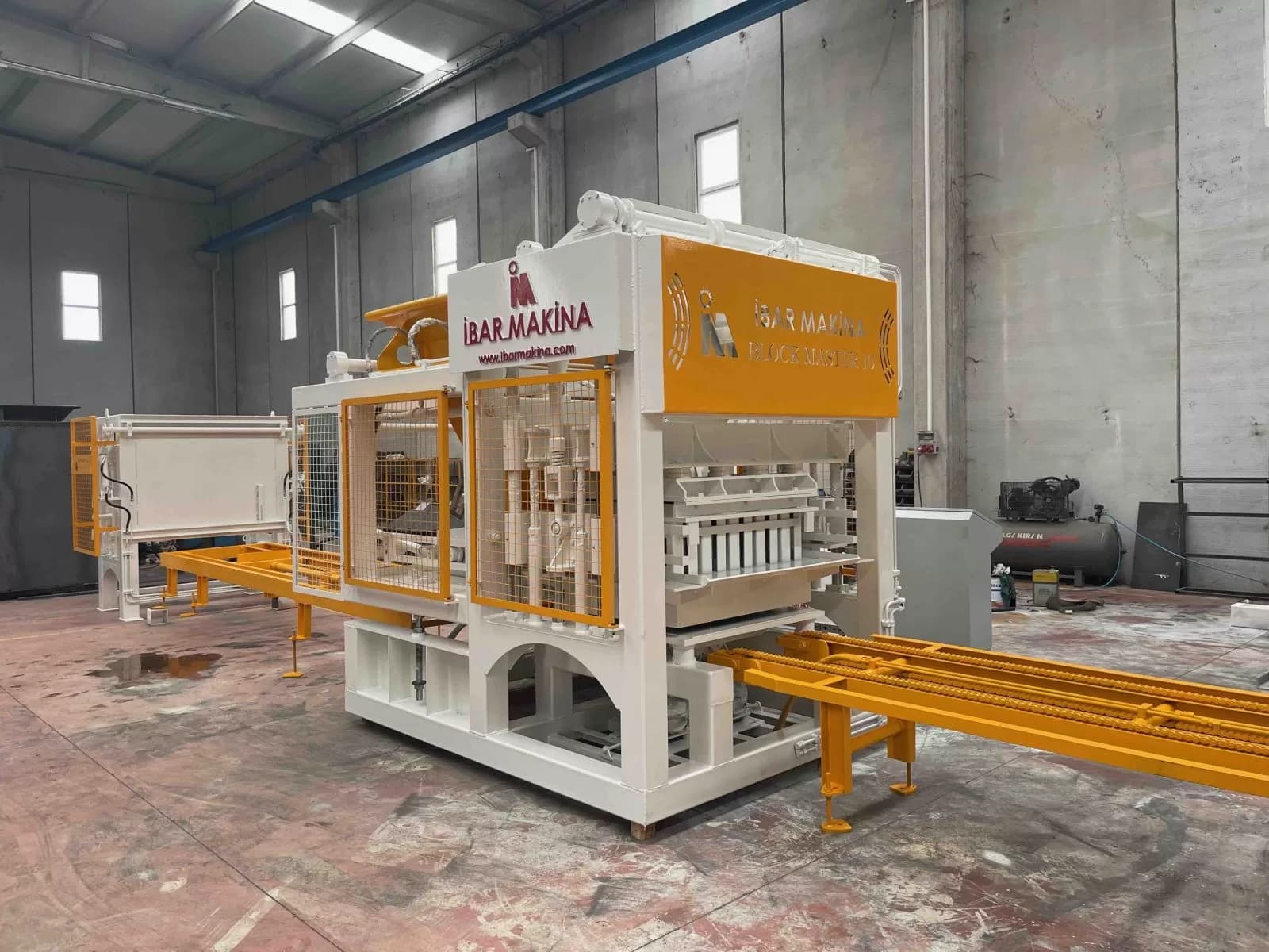 Hollow Block Machine