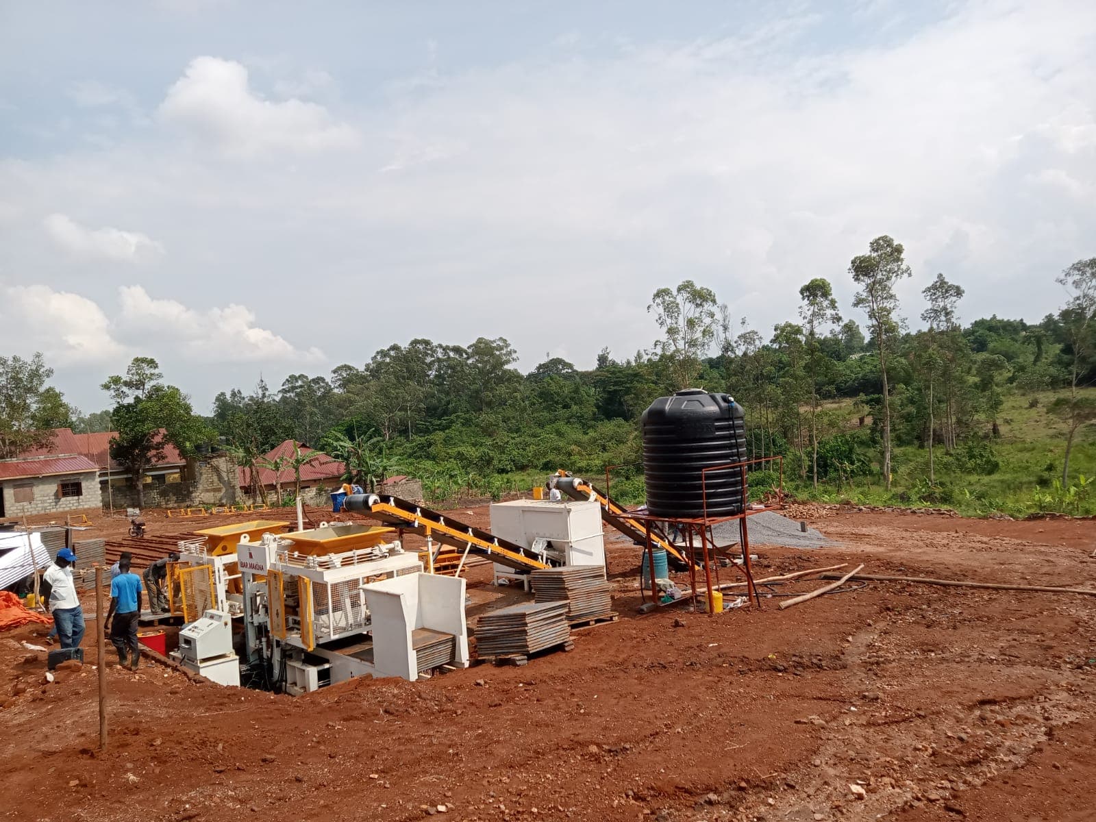 Machine à parpaings CBM 20 – Ouganda