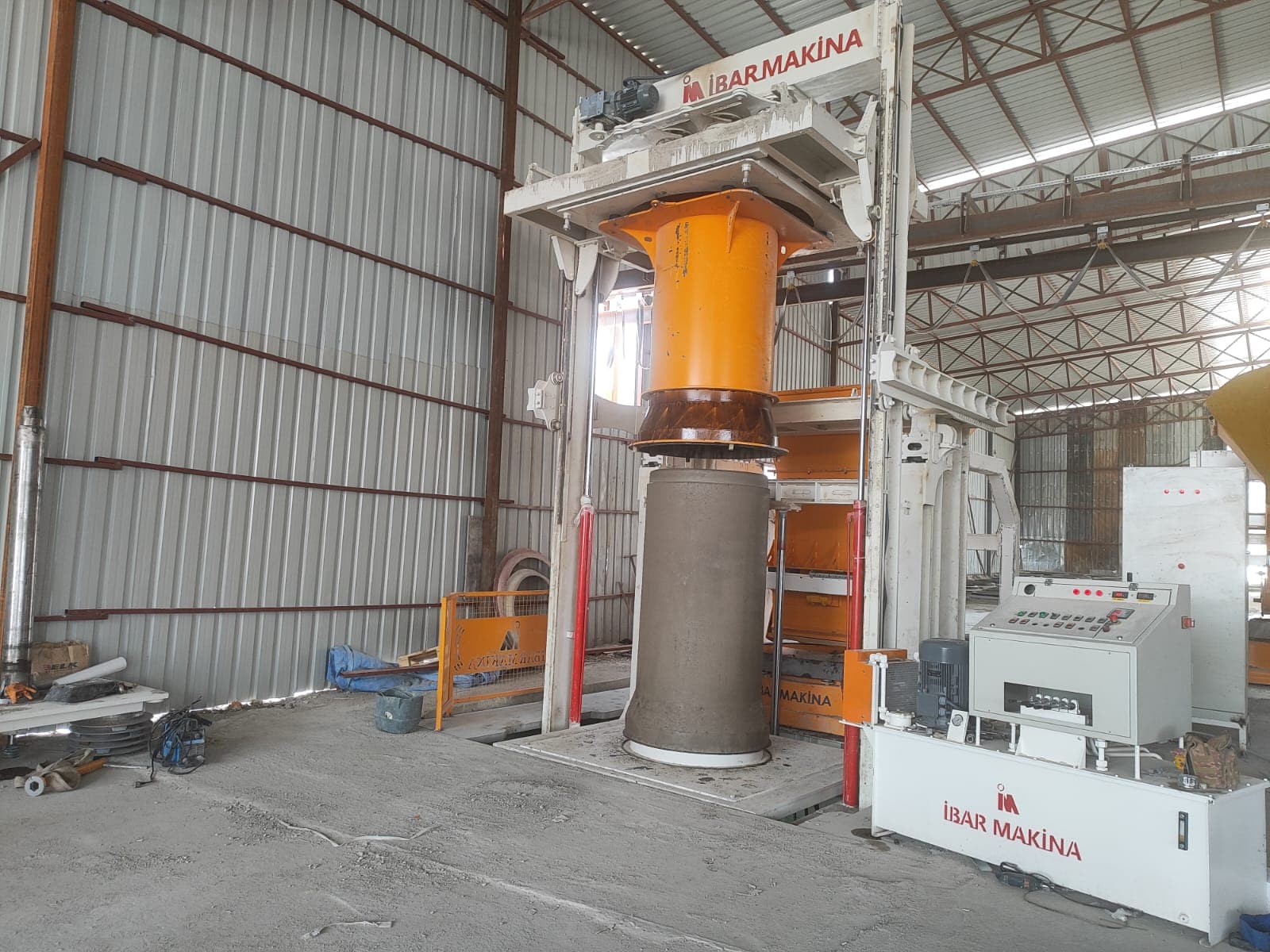 CPM 1400 آلة الأنابيب الخرسانية 300-1400mm