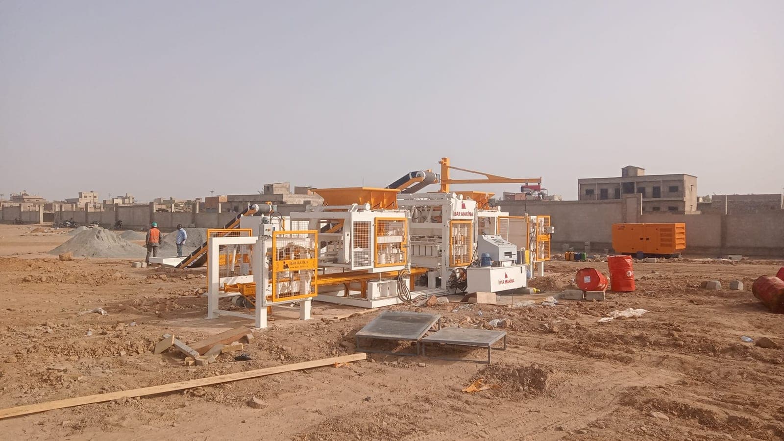 CBM 25 R line with mixer, belt conveyors and generator on site in Mali