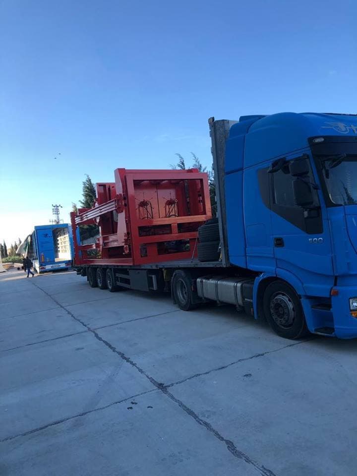 شحن آلة الأنابيب الخرسانية CPM 1400 إلى كوسوفو